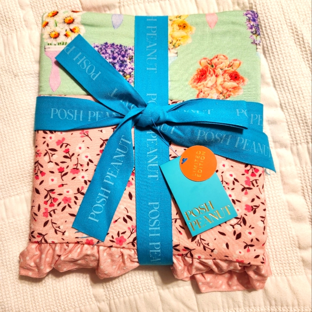 Posh peanut Blanket